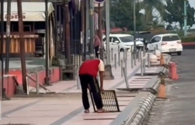 f1738178-15c7-4c53-b42f-f053b9c26f46