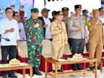 Gubernur Kalimantan Tengah H. Agustiar Sabran bersama Kapolda Kalteng Irjen Pol Iwan Kurniawan dan Pangdam XXII/Tambun Bungai Mayjen TNI Zainul Arifin mengikuti kegiatan di Kabupaten Seruyan, Senin (16/3).
