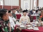 Wali Kota Palangka Raya, Fairid Naparin ikuti kegiatan silaturahmi sekaligus buka puasa bersama Pangdam XXII/Tambun Bungai, di Balai Berkah Makodam XXII/TB, Selasa (3/3).