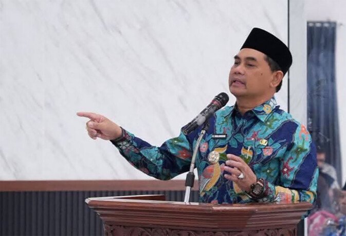 Bupati Barito Utara H Shalahuddin ST MT saat menyampaikan sambutan pada kegiatan Musrembang RKPD 2027 di Gedung Pertemuan, Balai Antang belum lama ini.