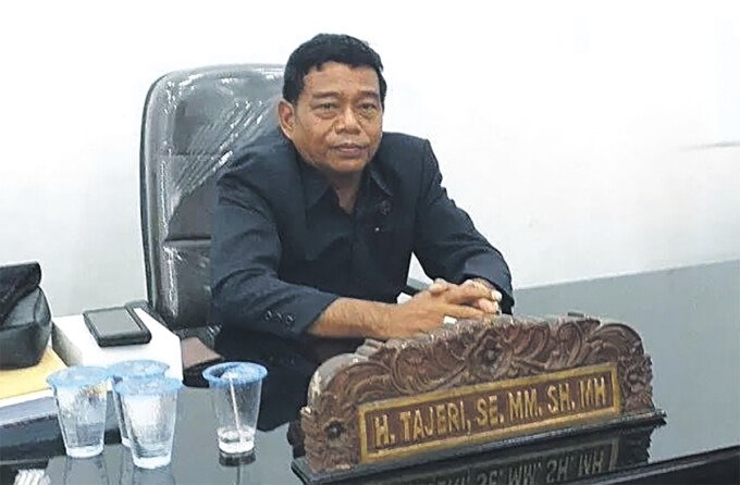Direksi Baru, Dewan Berharap Ada Perubahan Nyata H Tajeri, Anggota DPRD Kabupaten Barito Utara dari Fraksi Gerindra.