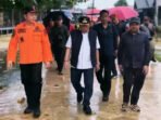Wakil Ketua II DPRD Kapuas Berinto saat mendampingi kunjungan Bupati Kapuas HM Wiyatno di Kecamatan Timpah akhir pekan lalu.