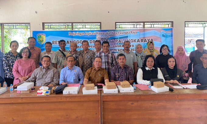 DPRD Kota Palangka Raya Anggota Dapil I DPRD Kota Palangka Raya turun ke lapangan untuk mendengarkan aspirasi masyarakat Banturung, Kamis (9/4).