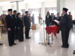 Bupati Katingan Saiful, ketika melantik Kepala Sekolah di Aula Dinas Pendidikan Kabupaten Katingan, Selasa (31/3).
