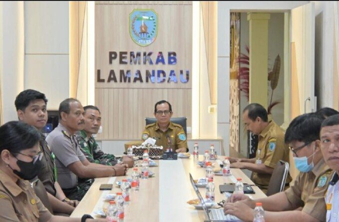 Pemkab Lamandau bersama Pemerintah Pusat menggelar Rapat Koordinasi Pengendalian Inflasi Daerah, secara daring, belum lama tadi.