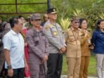 Gubernur Kalteng, H Agustiar Sabran bersama Forkopimda menyambut kedatangan Menteri Pertahanan RI, Sjafrie Sjamsoeddin di Bandara Tjilik Riwut, Selasa (7/4).