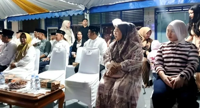 Wakil Ketua II DPRD Barito Utara, Hj Henny Rosgiaty Rusli, ajak masyarakat jaga kebersamaan dan kerukunan saat malam takbiran Idulfitri 1447 H.
