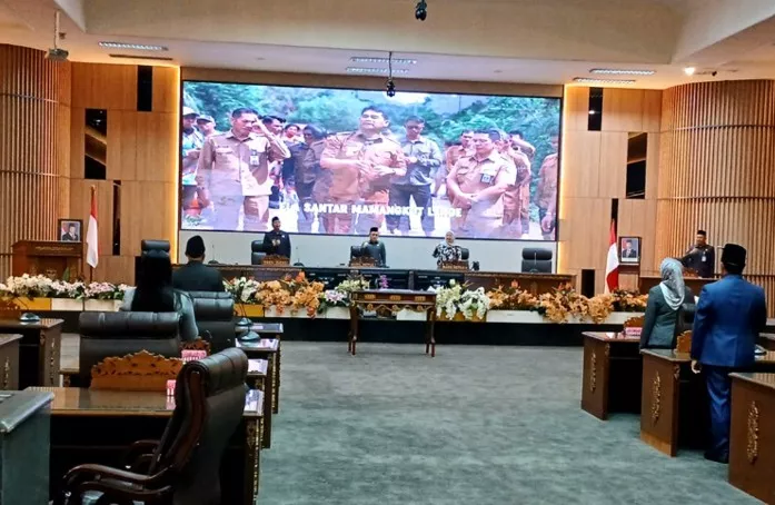 Rapat Paripurna DPRD Barito Utara