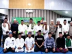 7.1 Anggota DPRD Barito Utara Gun Sriwitanto dan anggota DPRD lainnya seperti Hasrat dan H Nurul Anwar serta Bupati Barito Utara H Shalahuddin menghadiri kegiatan buka puasa bersama Paguyuban Kulowargo Wong Jowo (PAKUWOJO) Kabupaten Barito Utara, di Aula Hot