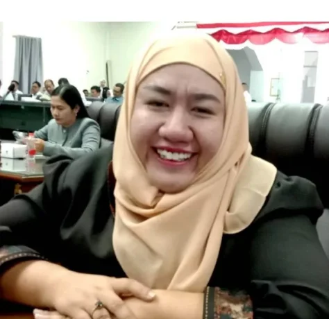 Anggota DPRD Barito Utara, Rosi Wahyuni