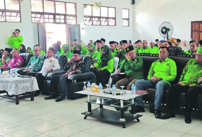 Asisten I Setda Barito Selatan Rahmad Nuryadin saat menghadiri kegiatan Muscab PPP.