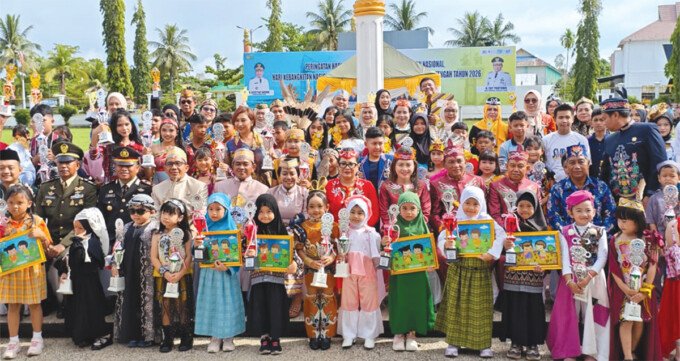 Wakil Bupati Barsel saat mengikuti peringatan empat hari besar Nasional dan Daerah, Sabtu (23/5).