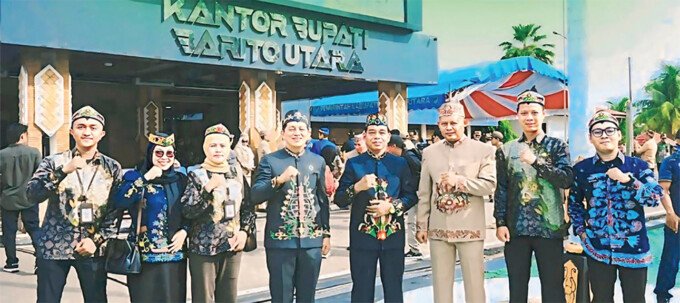 DPRD Barito Utara Anggota DPRD Barito utara Dr H Tajeri SE MM SH MH dan H Nurul Anwar SE MAP Usai menghadiri upacara peringatan Hari Jadi ke-69 Provinsi Kalimantan Tengah di halaman Kantor Bupati Barito Utara pada Sabtu, 23 Mei 2026.