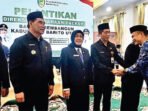 Ketua Dewan Perwakilan Rakyat Daerah (DPRD) Barito Utara Hj Mery Rukaini ketika mendampingi Bupati H Shalahuddin ST MT, Wakil Bupati Felix Sonedie Y Tingang AMd, Sekda Drs Muhlis bersama unsur Forum Koordinasi Pimpinan Daerah (FORKOPIMDA) saat menghadiri pelantikan Direksi Perusda Batara Membangun di rujab bupati, Senin (18/5).
