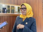 Ketua Komisi II DPRD Kalteng, Siti Nafsiah memberikan tanggapan terkait kelangkaan dan antrean BBM, Rabu (6/5).