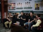 Wali Kota Palangka Raya, Fairid Naparin saat menjadi narasumber pada malam puncak Baitul Arqam Madya (BAM) Pemuda Muhammadiyah Kalteng di Kedai Kopi Joss, Sabtu (2/5).