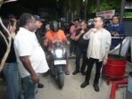 Wali Kota Palangka Raya, Fairid Naparin memantau antrean di sejumlah SPBU, Sabtu (9/5).