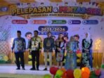 Barito Selatan Asisten III Sekretariat Daerah Kabupaten Barito Selatan, Eko Hermansyah (dua dari kiri), menghadiri pentas seni di Gedung Jaro Pirarahan, Buntok, Sabtu (13/6).