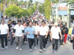 Bupati Barito Utara H Shalahuddin ST MT ditemani Wakil Bupati Felix Sonadie Y Tingan, Sekertaris Daerah Dra Muhlis dan Kapolres Barito Utara, AKBP Singgih Febriyanto pada pelaksanaan HUT Bhayangkara di area Bundaran Buah, Minggu (28/6).