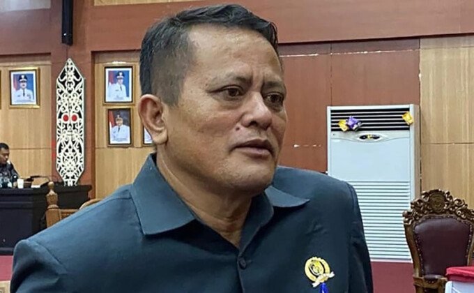 DPRD Kota Palangka Raya2 Anggota Komisi I DPRD Kota Palangka Raya, Hatir Sata Tarigan
