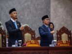 Wakil Ketua III DPRD Provinsi Kalteng, H Junaidi mengikuti penyerahan LHP BPK RI atas LKPD Tahun Anggaran 2025 di Ruang Rapat Paripurna DPRD Kalteng, baru-baru ini.