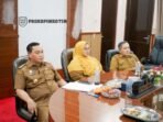 Kotawaringin Timur Bupati Kotim, H Halikinnor (paling kiri), didampingi Wakil Bupati, Irawati, mengikuti Rapat Dengar Pendapat (RDP) bersama Komisi II DPR RI dan Kemendagri di Jakarta, Senin (8/6).