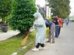 Kotim Wakil Bupati Kotawaringin Timur (Kotim), Irawati, memimpin langsung aksi gotong royong massal memperingati Hari Lingkungan Hidup Sedunia 2026 di Sampit, Sabtu (6/6).