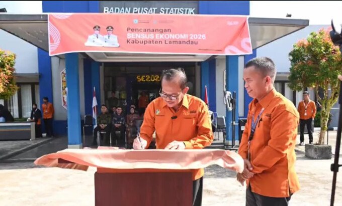 Wakil Bupati (Wabup) Lamandau, Abdul Hamid, saat menghadiri agenda Pencanangan Pelaksanaan Sensus Ekonomi 2026, di Kantor BPS setempat, Jumat (26/6).