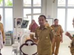Wali Kota Palangka Raya, Fairid Naparin saat membuka Orientasi Pengenalan Nilai dan Etika Instansi Pemerintah bagi PPPK Guru Angkatan XI, XII, XIII, dan XIV di BPMP Kalteng, Kamis (25/6).