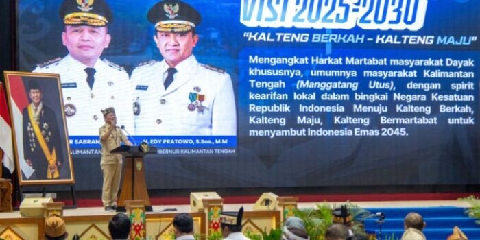 Gubernur Kalteng H Agustiar Sabran menyampaikan sambutan saat acara di Aula Jayang Tingang, Rabu (10/6). Terkait anggaran untuk gaji PPPK provinsi gubernur memastikan masih aman.
