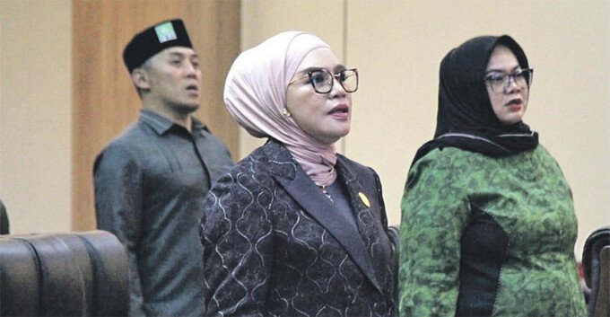 Ketua Bapemperda DPRD Barito Utara , Hj Sri Neni