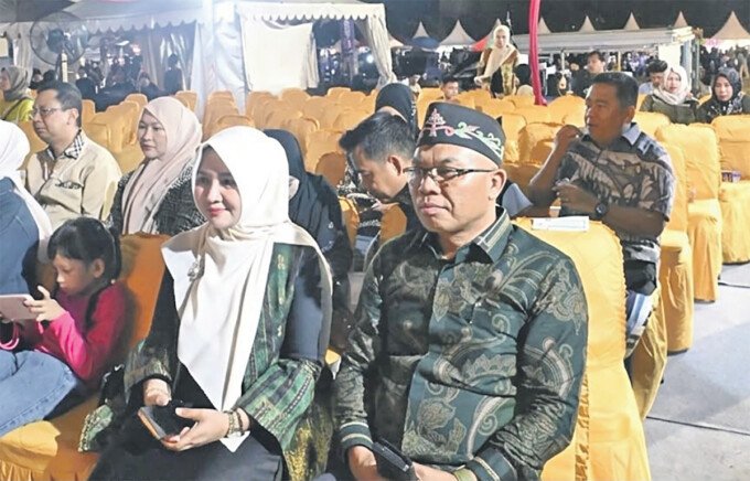 Anggota DPRD Kabupaten Barito Utara, Gun Sriwitanto, S.H., saat menghadiri Pembukaan Batara Expo 2026 di Area Eks Bandara Beringin. Minggu (28/6).