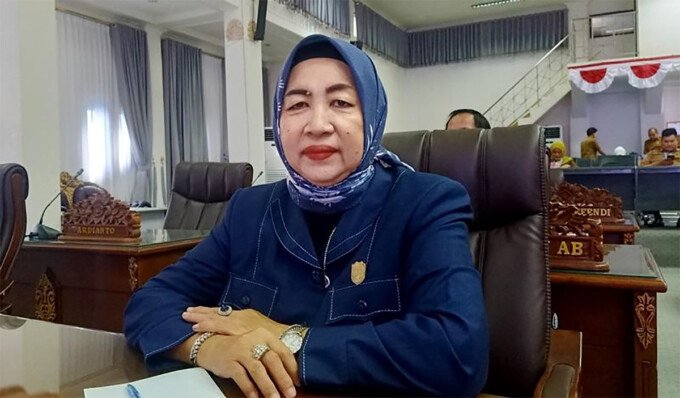 (DPRD) Kabupaten Barito Utara Anggota DPRD Kabupaten Barito Utara, Rujana Anggraini.