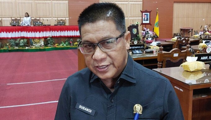 DPRD) Kota Palangka Raya Ketua DPRD Kota Palangka Raya, Subandi
