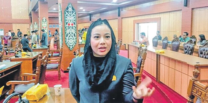 DPRD Kota Palangka Raya Anggota DPRD Kota Palangka Raya, Rana Muthia Oktaria.