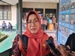 kotim2 Wakil Bupati Kotim Irawati, saat diwawancarai awak media belum lama ini.