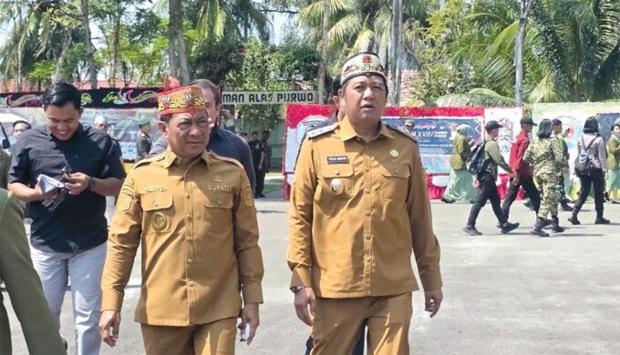 Wakil Bupati Barito Utara Felix Sonadie Y Tingan A Md saat menghadiri Upacara dan Syukuran Peringatan Hari Ulang Tahun (HUT) Ke-1 Kodam XXII/Tambun Bungai tahun 2026 di Lapangan Upacara Makodam XXII/Tambun Bungai, Senin (10/8).