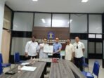 Anggota Komisi II sekaligus Ketua Bapemperda DPRD Kota Palangka Raya, Khemal Nasery (dua dari kiri), mengikuti agenda harmonisasi dua Raperda di Kantor Wilayah Kementerian Hukum Kalteng, Rabu (26/8). Anggota Komisi II sekaligus Ketua Bapemperda DPRD Kota Palangka Raya, Khemal Nasery (dua dari kiri), mengikuti agenda harmonisasi dua Raperda di Kantor Wilayah Kementerian Hukum Kalteng, Rabu (26/8).