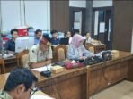 Ketua Komisi II DPRD Provinsi Kalimantan Tengah, Hj Siti Nafsiah (paling kanan), memimpin agenda kunjungan kerja terkait tata kelola dan evaluasi CSR Perkebunan, di Kabupaten Barito Timur, Jumat (31/7).