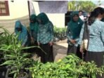 Ketua TP PKK Kotim Khairiah Halikinnor. Meninjau langsung pelaksanaan program Aku Hatinya PKK Desa Pelang Kecamatan Mentawa Baru Ketapang, Rabu (12/8/2026). Ketua TP PKK Kotim Khairiah Halikinnor. Meninjau langsung pelaksanaan program Aku Hatinya PKK Desa Pelang Kecamatan Mentawa Baru Ketapang, Rabu (12/8/2026).