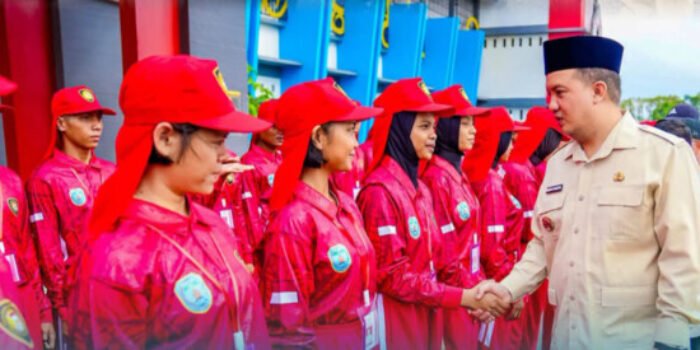 Lamandau Bupati Lamandau, Rizky Aditya Putra, membuka langsung kegiatan Pemusatan Pendidikan dan Pelatihan (Pusdiklat) anggota Paskibraka Lamandau di Stadion Hinang Golloa, Nanga Bulik, Sabtu (1/8).