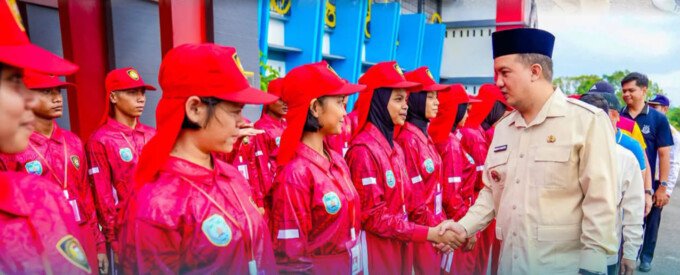 Lamandau Bupati Lamandau, Rizky Aditya Putra, membuka langsung kegiatan Pemusatan Pendidikan dan Pelatihan (Pusdiklat) anggota Paskibraka Lamandau di Stadion Hinang Golloa, Nanga Bulik, Sabtu (1/8).