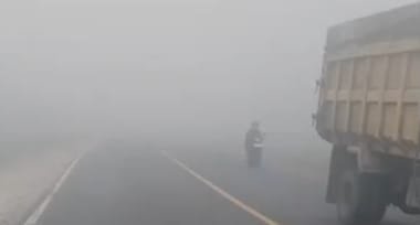 Kondisi Asap Pekat Akibat Karhutla Di Pangkalan Bun, Kabupaten Kotawaringin Barat Pada Rabu (19/8/2026) Pagi Kondisi Asap Pekat Akibat Karhutla Di Pangkalan Bun, Kabupaten Kotawaringin Barat Pada Rabu (19/8/2026) Pagi