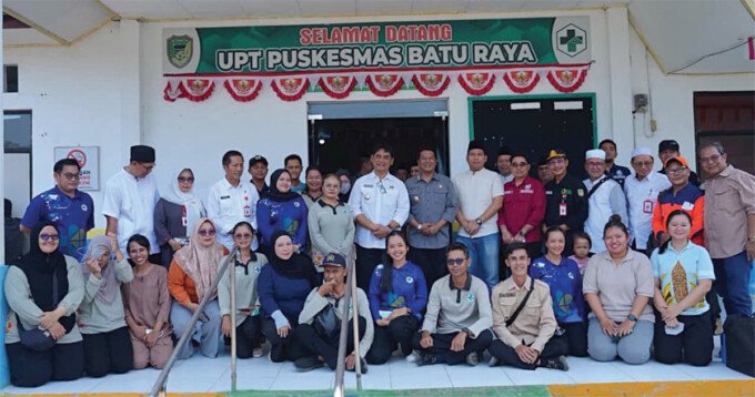 Bupati Barito Utara, H Shalahuddin, didampingi Wakil Bupati, Felix Sonadie Y Tingan, dan Sekda, Drs. Muhlis, meninjau kelayakan fasilitas dan pelayanan di Puskesmas Desa Batu Raya I, Jumat (11/9).
