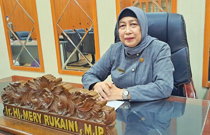 Ketua DPRD Kabupaten Barito Utara, Ir Hj Mery Rukaini