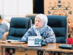Wakil Ketua II DPRD Kabupaten Barito Utara, Hj Henny Rosgiaty Rusli SP MM mengimbau masyarakat untuk mengurangi aktivitas di luar ruangan serta menunda penyelenggaraan acara keramaian menyusul pekatnya kabut asap Karhutla, Kamis (17/9).