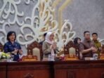 Wakil Ketua I DPRD Provinsi Kalimantan Tengah, Riska Agustin, mendesak pemerintah provinsi untuk memaksimalkan Pendapatan Asli Daerah (PAD) usai Rapat Paripurna pembahasan RAPBD 2027, Selasa (15/9). Wakil Ketua I DPRD Provinsi Kalimantan Tengah, Riska Agustin, mendesak pemerintah provinsi untuk memaksimalkan Pendapatan Asli Daerah (PAD) usai Rapat Paripurna pembahasan RAPBD 2027, Selasa (15/9).