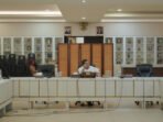 Bupati Kapuas HM Wiyatno memimpin rapat koordinasi evaluasi dan percepatan konstruksi cetak sawah 2026 di Ruang Rapat Rujab Bupati Kapuas, Jumat (18/9). Bupati Kapuas HM Wiyatno memimpin rapat koordinasi evaluasi dan percepatan konstruksi cetak sawah 2026 di Ruang Rapat Rujab Bupati Kapuas, Jumat (18/9).