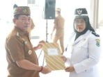 Bupati Kapuas HM Wiyatno saat memimpin pengambilan sumpah/janji dan pelantikan Pj Kepala Desa serta anggota BPD PAW se-Kabupaten Kapuas.