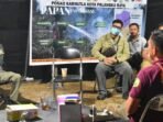 Wali Kota Palangka Raya Fairid Naparin saat berkoordinasi dengan tim penanganan kebakaran hutan dan lahan (Karhutla), baru-baru ini. Wali Kota Palangka Raya Fairid Naparin saat berkoordinasi dengan tim penanganan kebakaran hutan dan lahan (Karhutla), baru-baru ini.